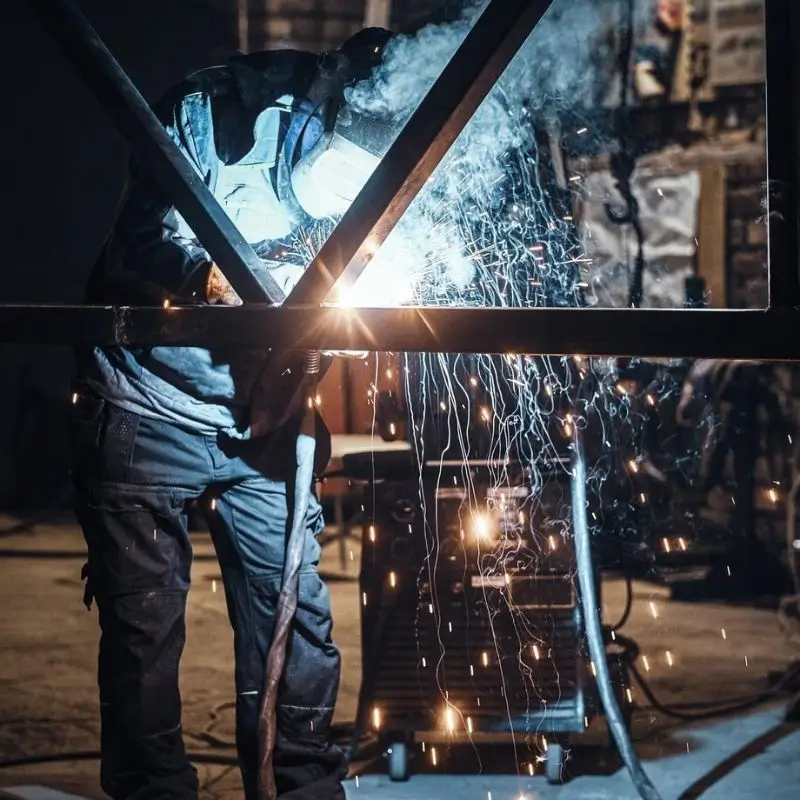 Welding work with metal construction